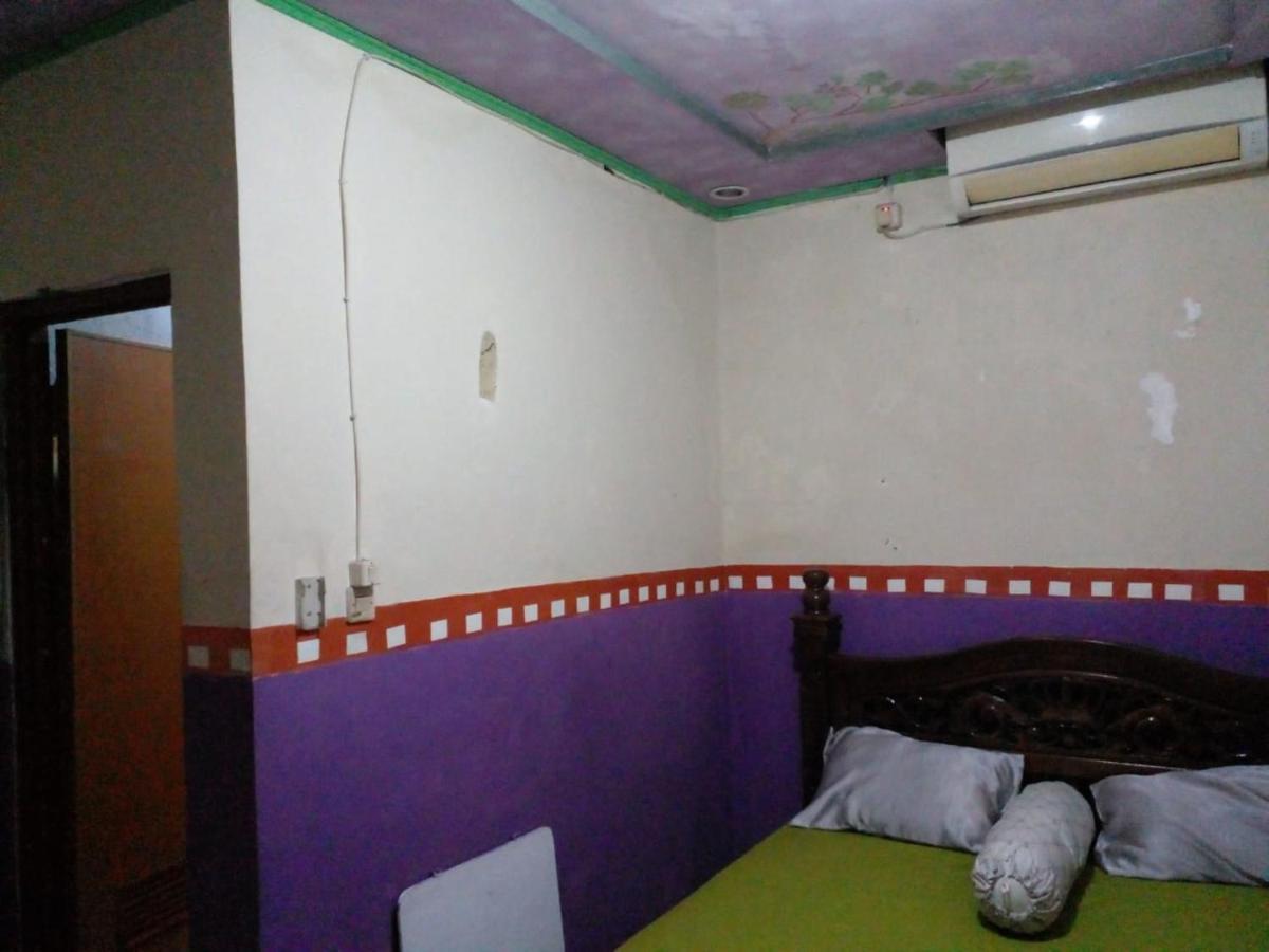 Hotel Alifah 1 Syariah Rawabokor Dua Exterior photo